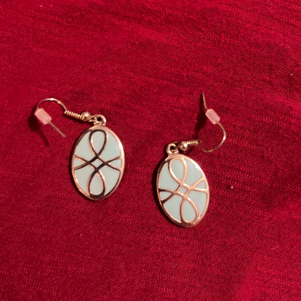 Jade earrings - Picture 2 of 2